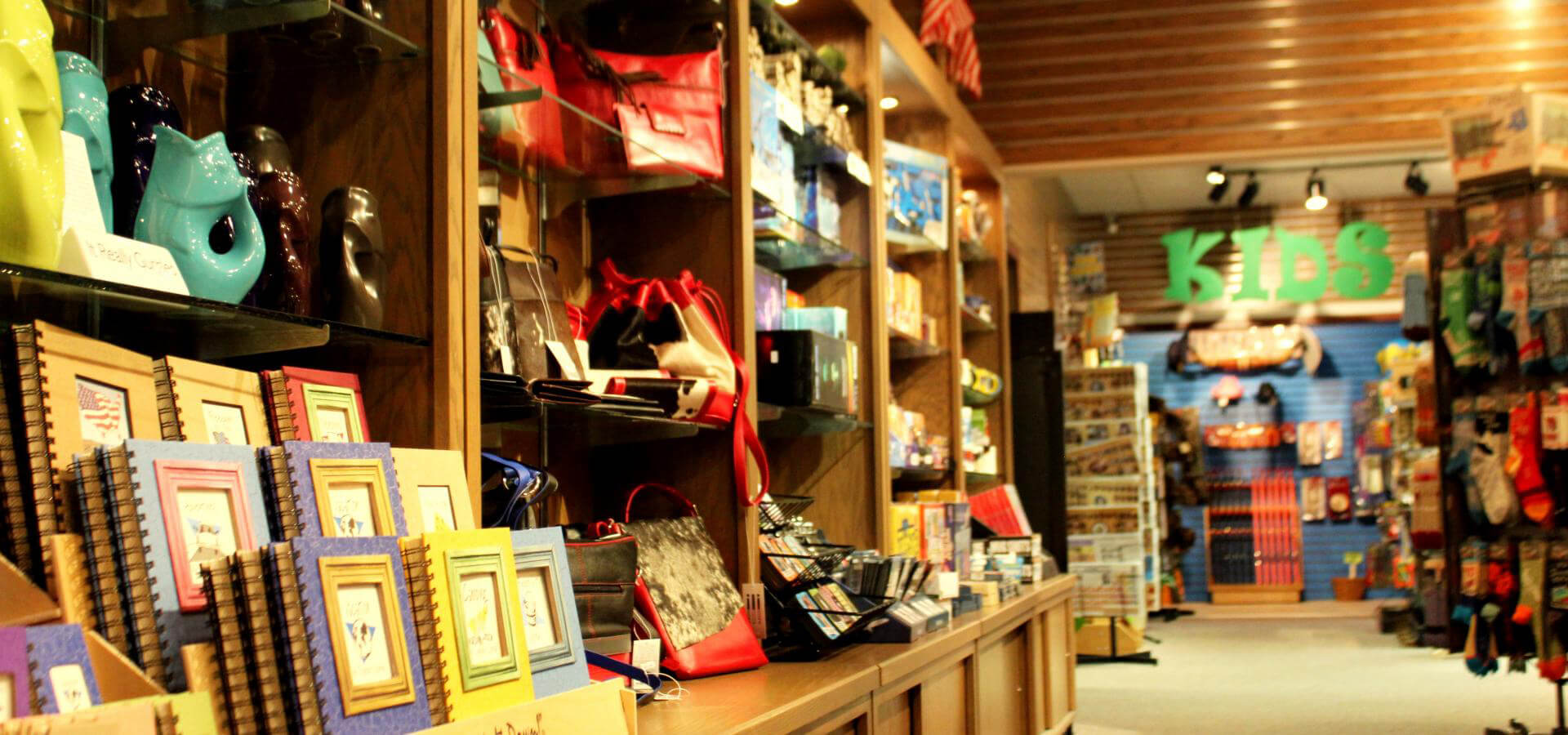 Photo of the interior of The National Presidential Wax Museum Gift Shop. 